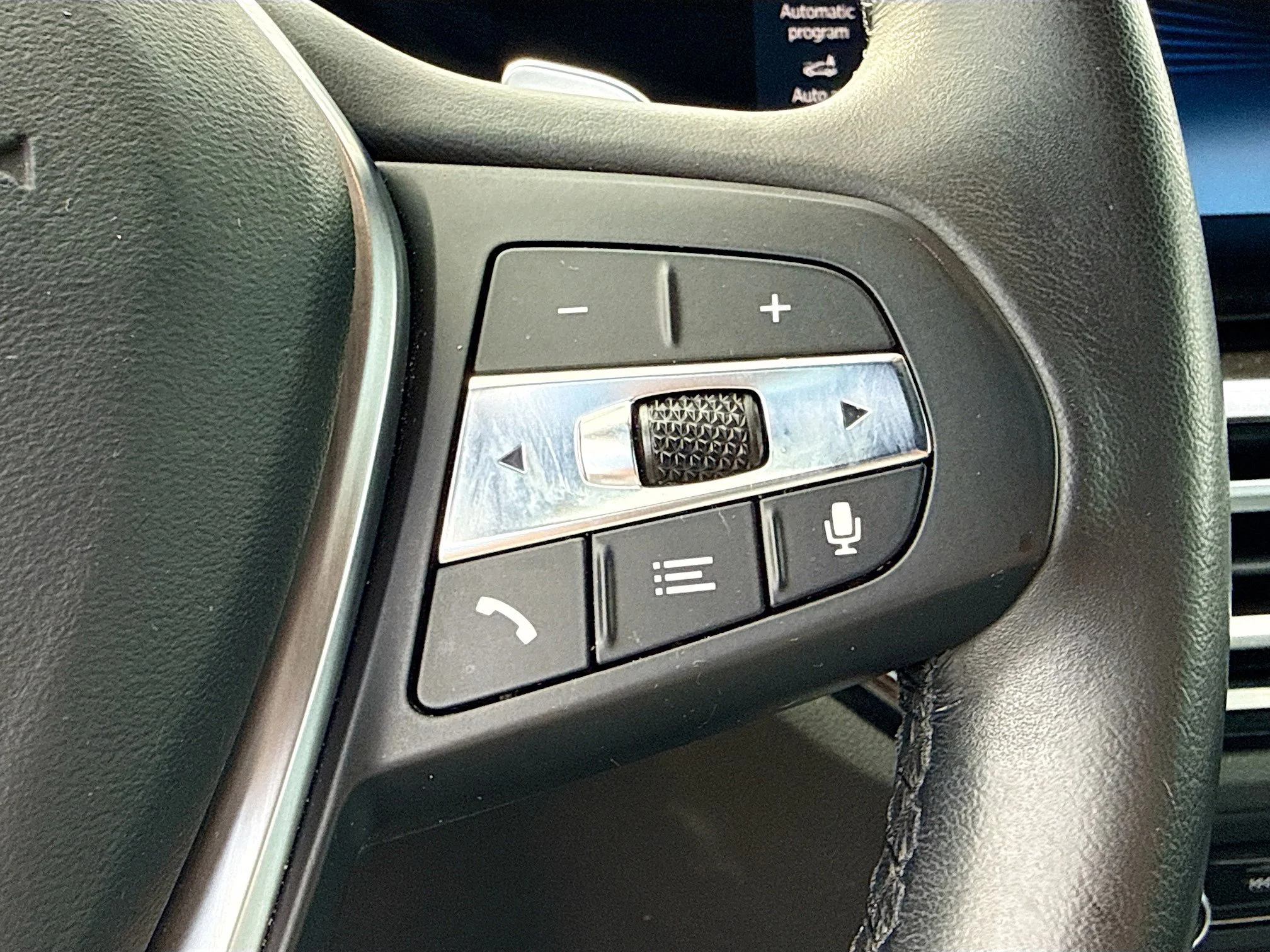 Used 2023 Jet Black BMW 330i image 38
