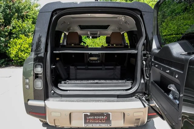 New 2026 Green Land Rover S image 59