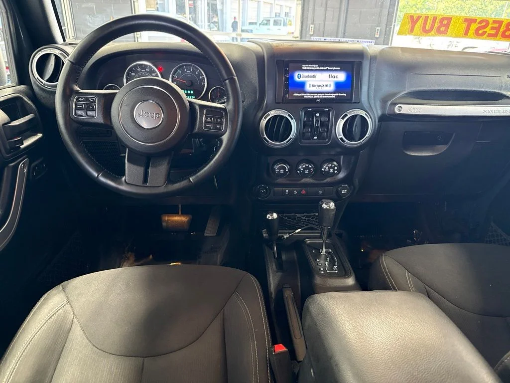 Used 2016 Black Jeep Unlimited Rubicon image 11