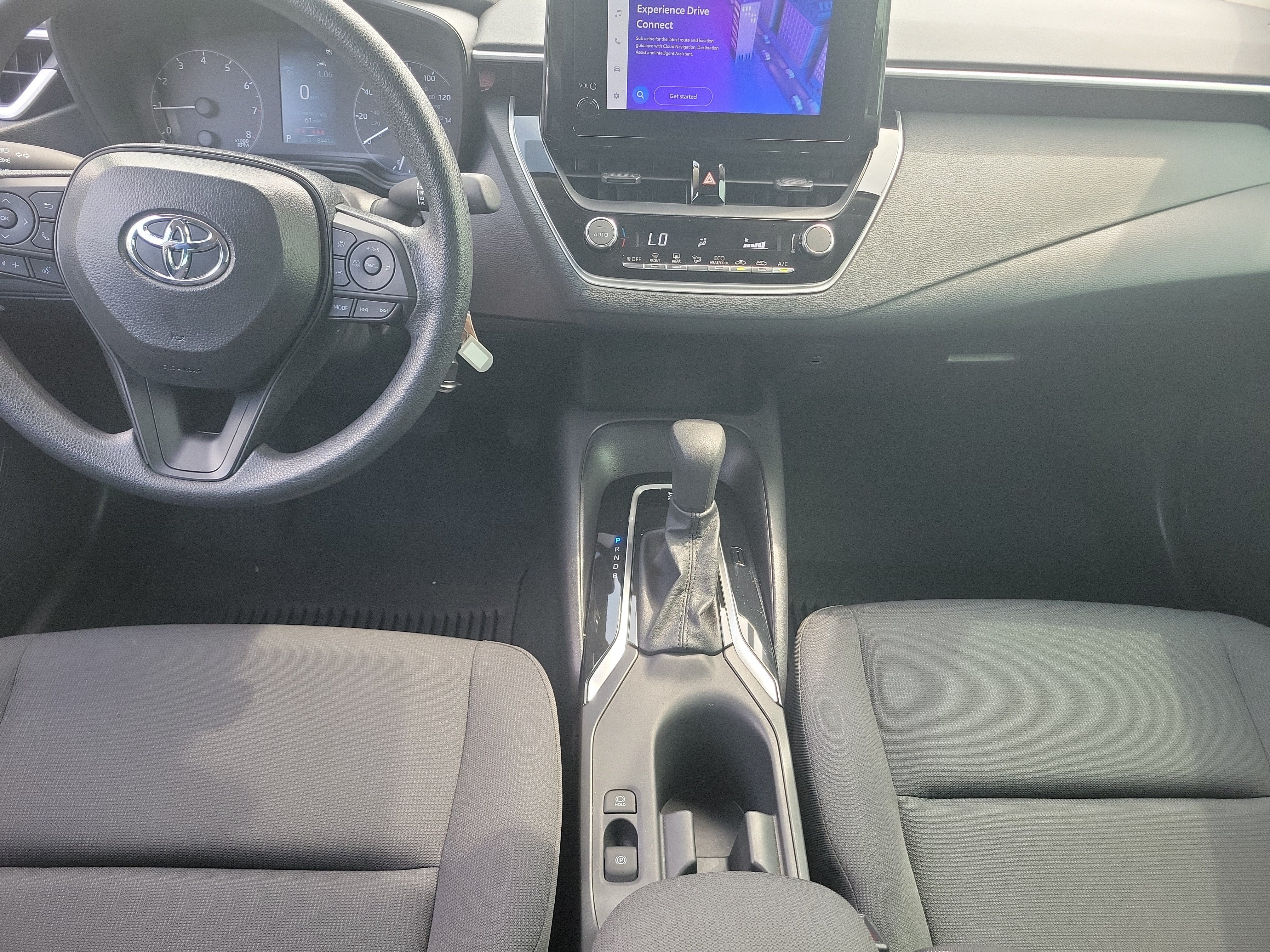 Used 2025 Pearl Toyota LE image 16