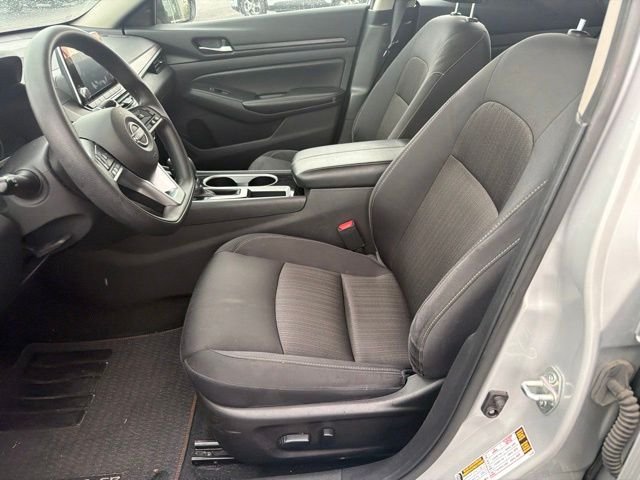 Used 2024 Brilliant Silver Metallic Nissan 2.5 SV image 19