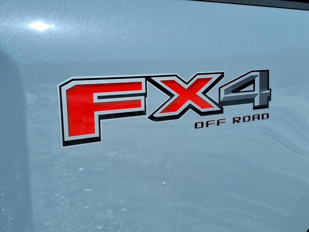 New 2026 Glacier Gray Metallic Tri-Coat Ford F-350® Platinum® image 10