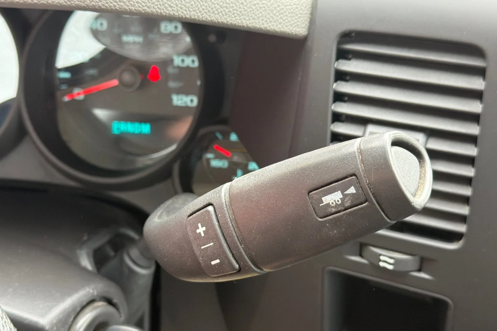 Used 2013 Summit White Chevrolet Work Truck image 16