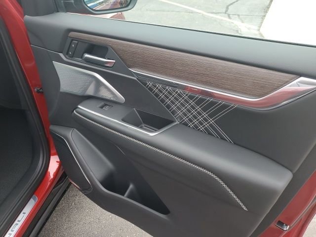 2025 GMC Acadia Denali - Photo 15