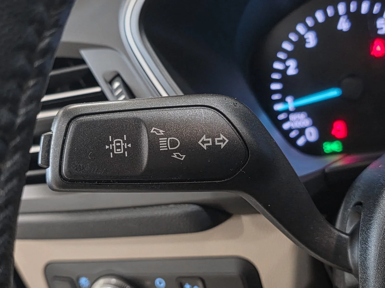 2020 Ford Escape SEL - Photo 35