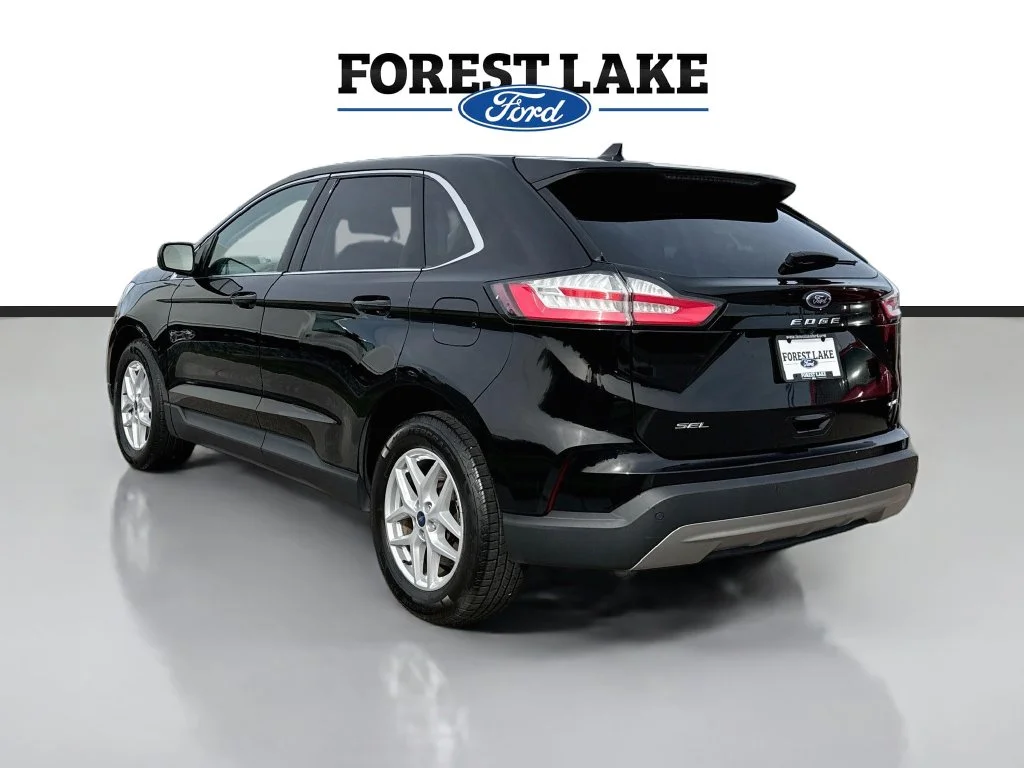 Certified Used 2024 Agate Black Metallic Ford SEL image 5