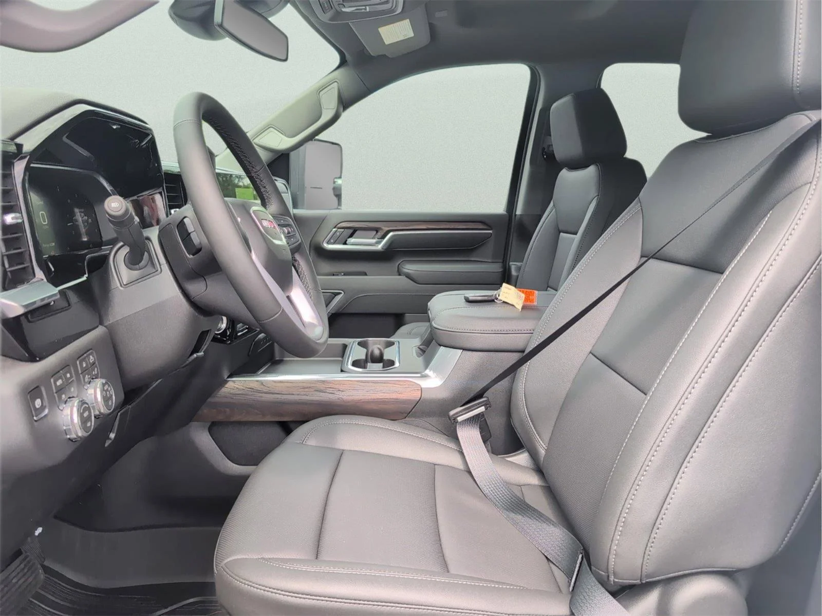 New 2026 Summit White GMC SLT DRW image 9