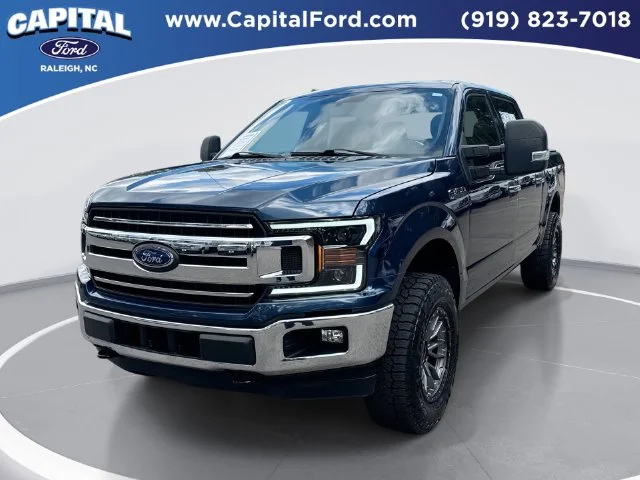 Used 2018 Blue Ford XLT image 1