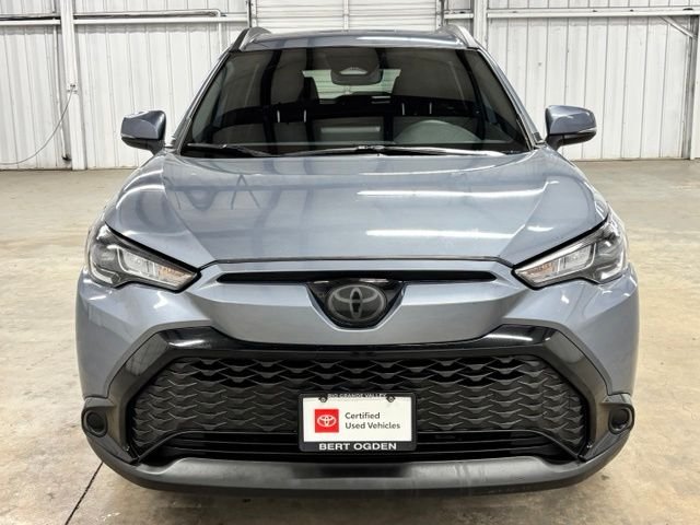 Used 2024  Toyota Hybrid SE image 2