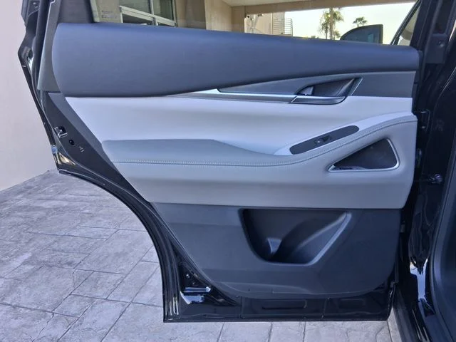 New 2027 MINERAL BLACK INFINITI Luxe FWD image 21