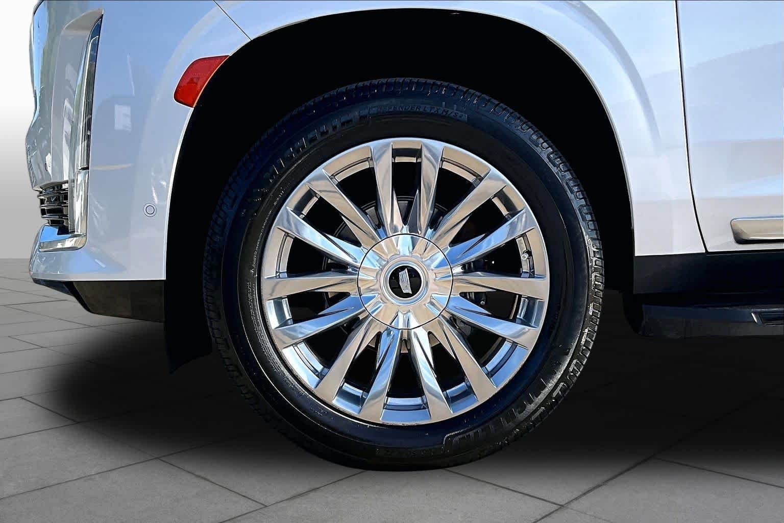 Used 2023 Crystal White Tricoat Cadillac RWD Premium Luxury image 11