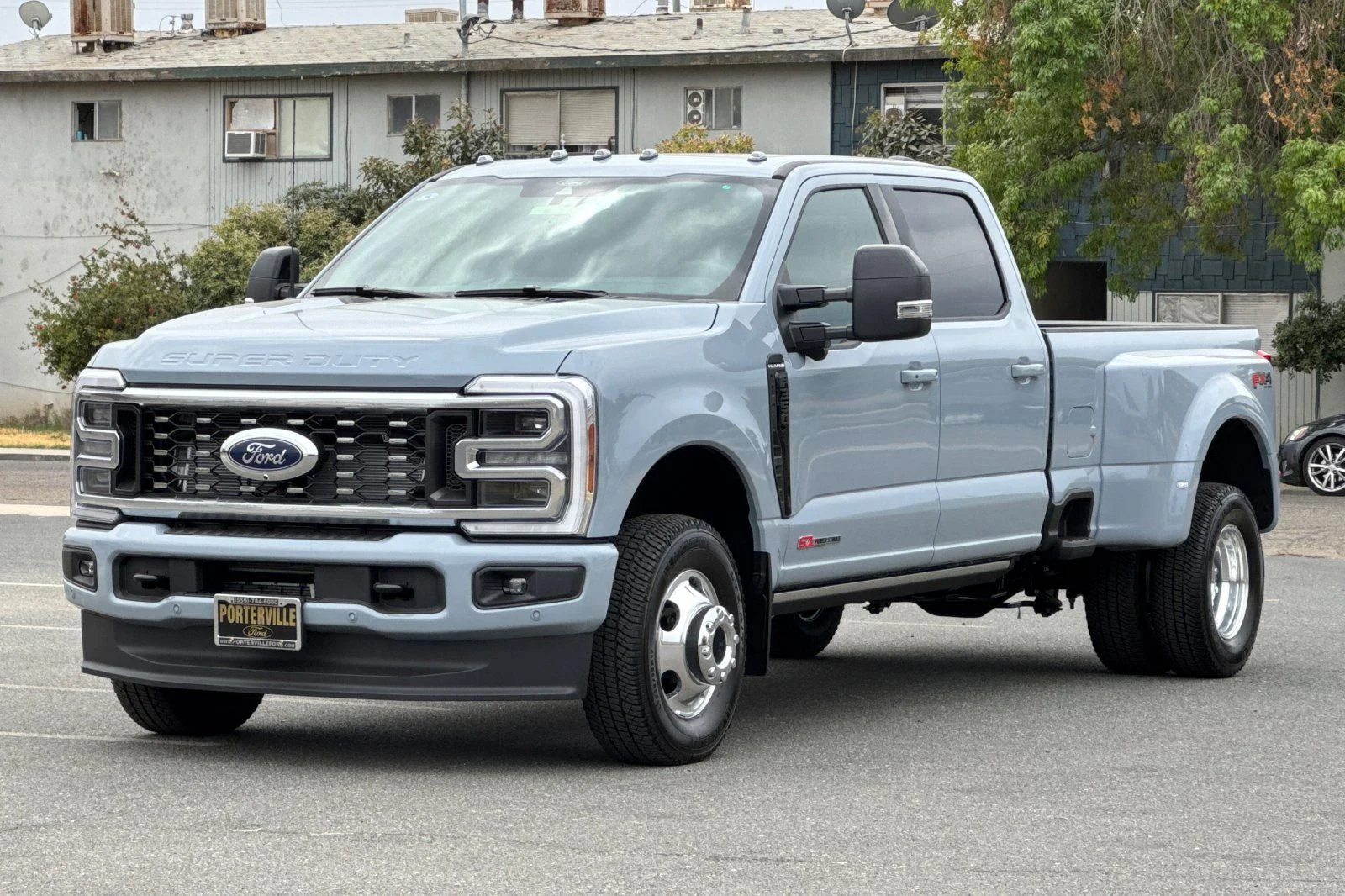 New 2026 Glacier Gray Metallic Tri-Coat Ford F-350® Platinum® image 10