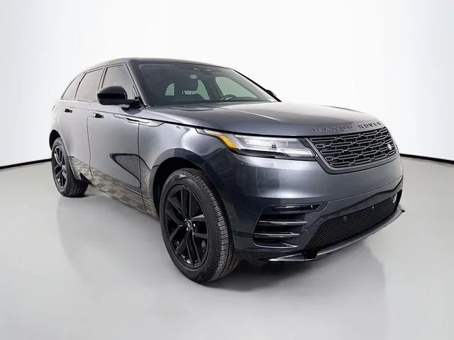 Used 2026 Carpathian Grey Premium Metallic Land Rover Dynamic SE image 3