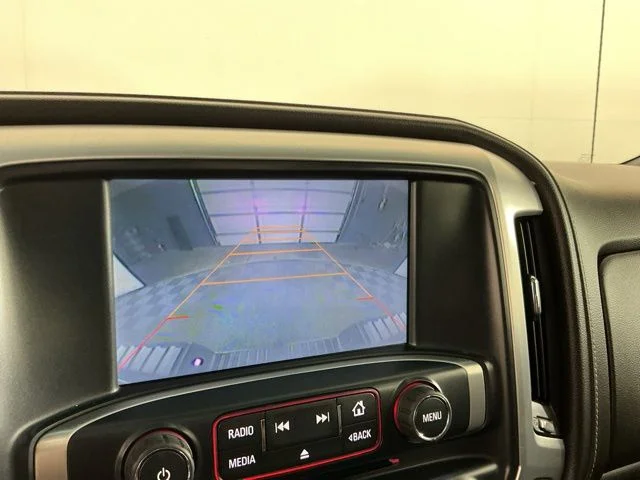 Used 2015 White GMC SLT image 19
