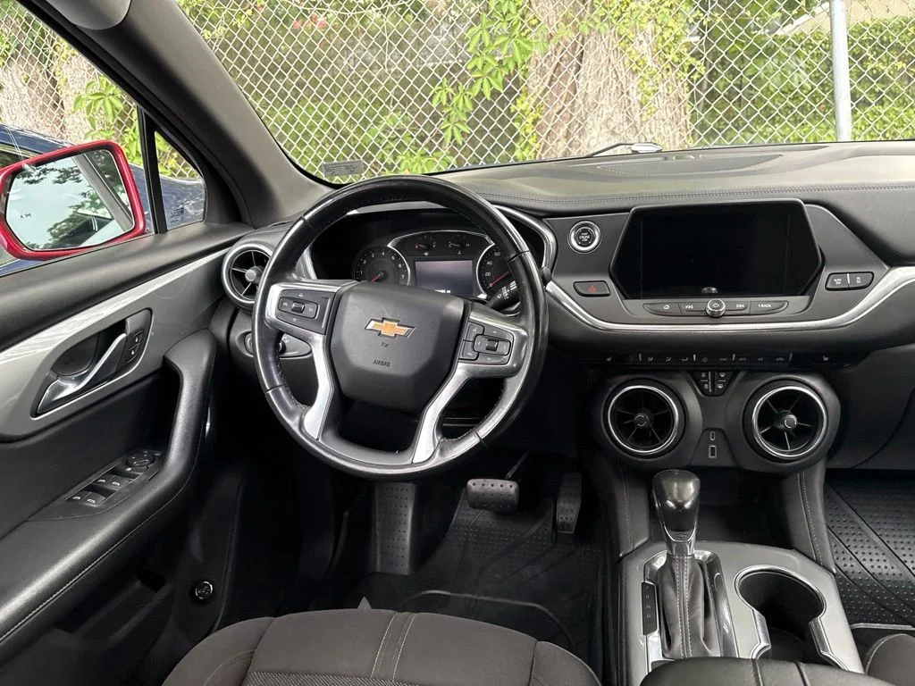 Used 2019 Red Chevrolet Base image 9