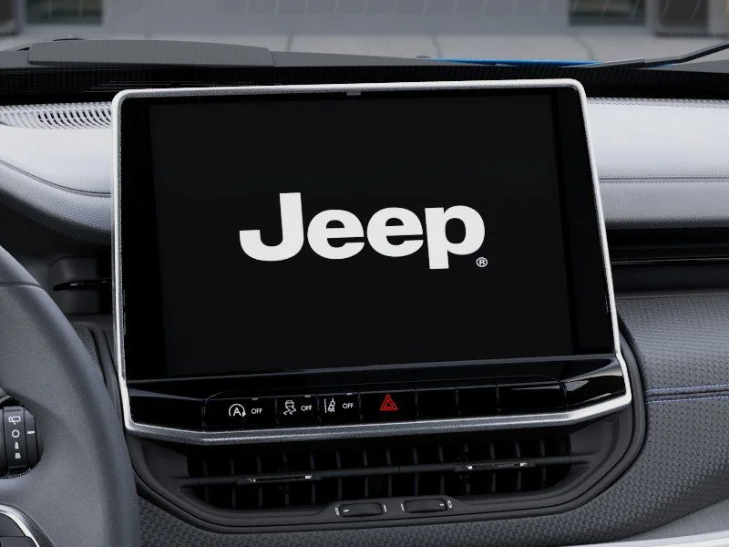 New 2026 Hydro Blue Pearl-Coat Exterior Paint Jeep Latitude image 19