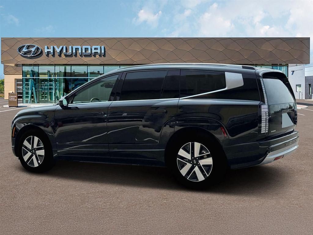 New 2026 Black Hyundai SEL image 4