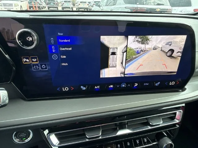 2026 Chevrolet Traverse LT - Photo 15