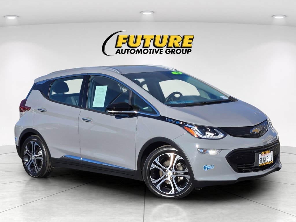 Used 2020 Gray Chevrolet Premier image 1