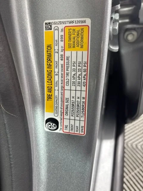 Used 2024 Sterling Gray Metallic Chevrolet 1LT image 18