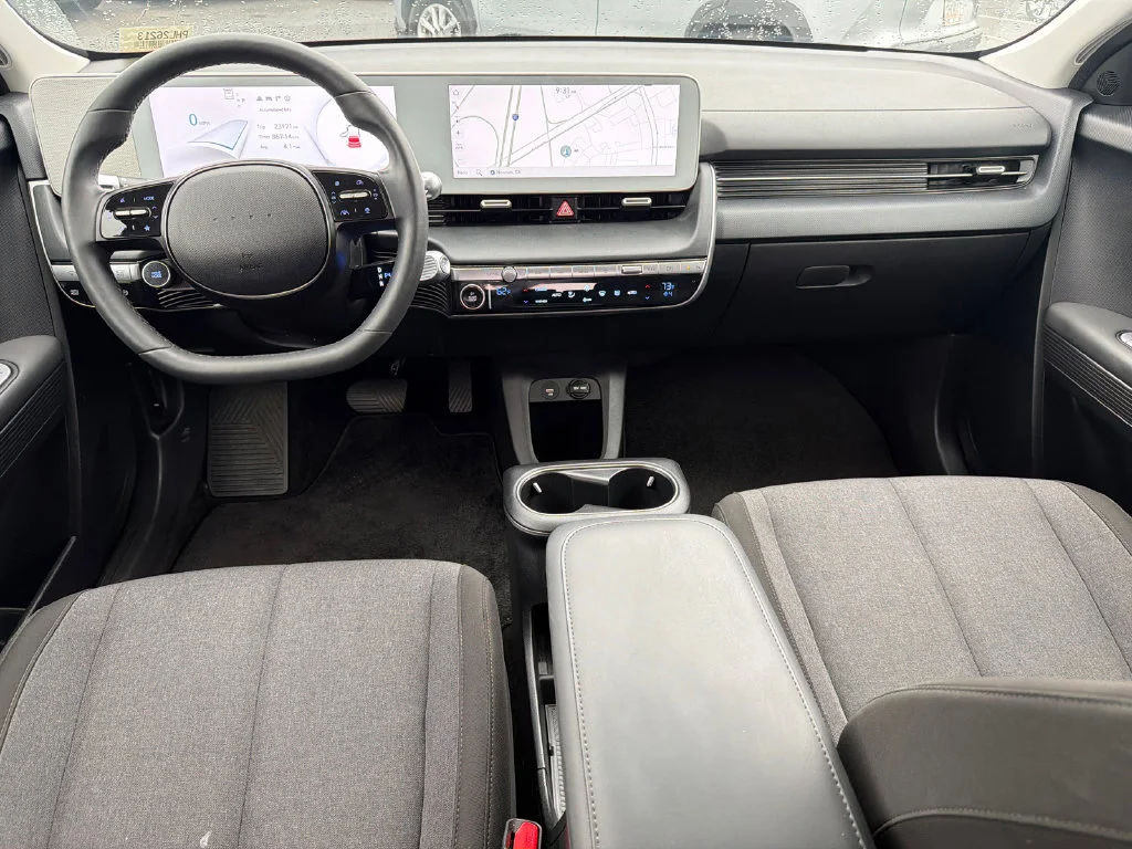 Used 2024 Black Hyundai SEL image 23