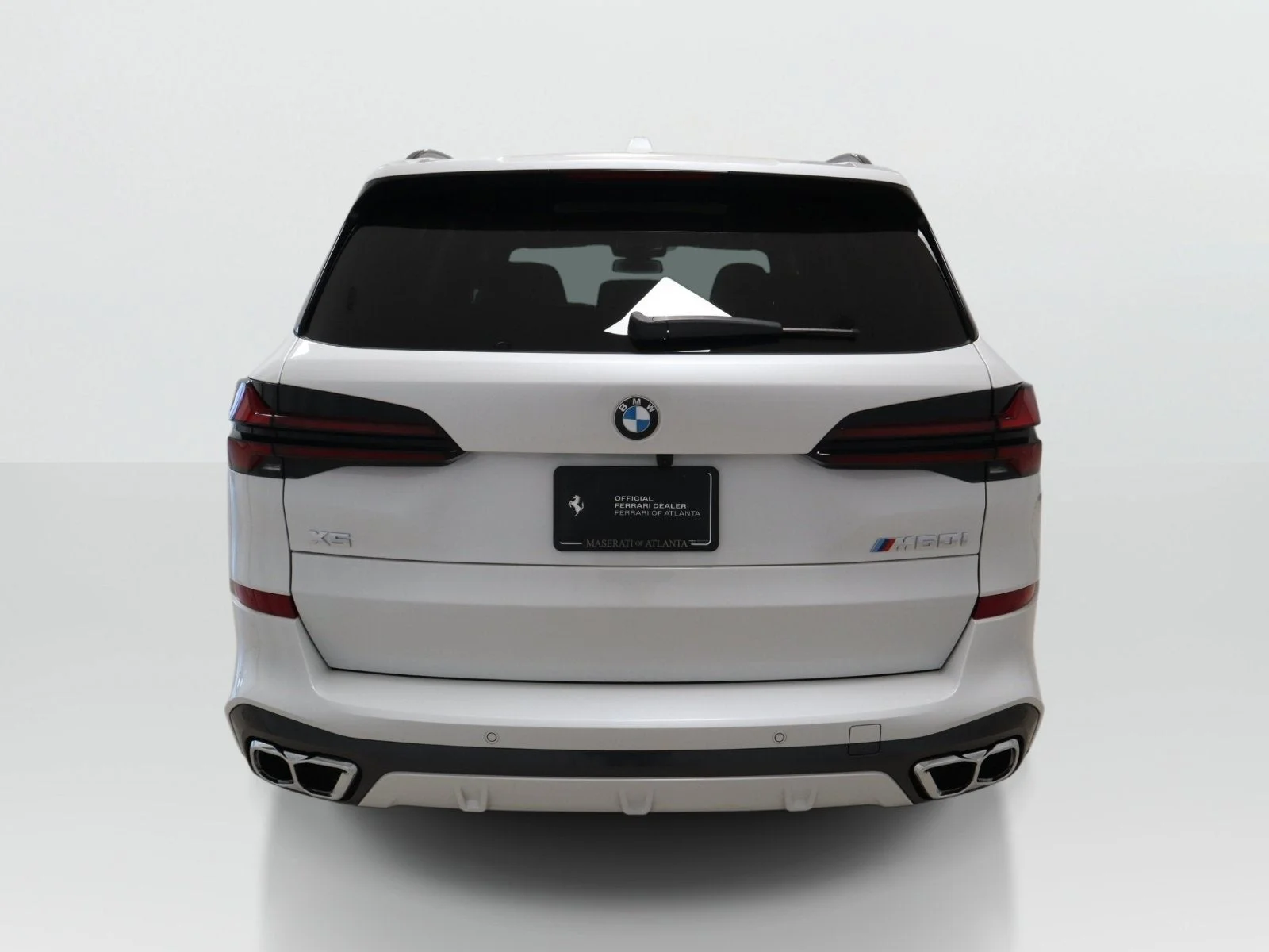 Used 2026 White BMW M60i image 4