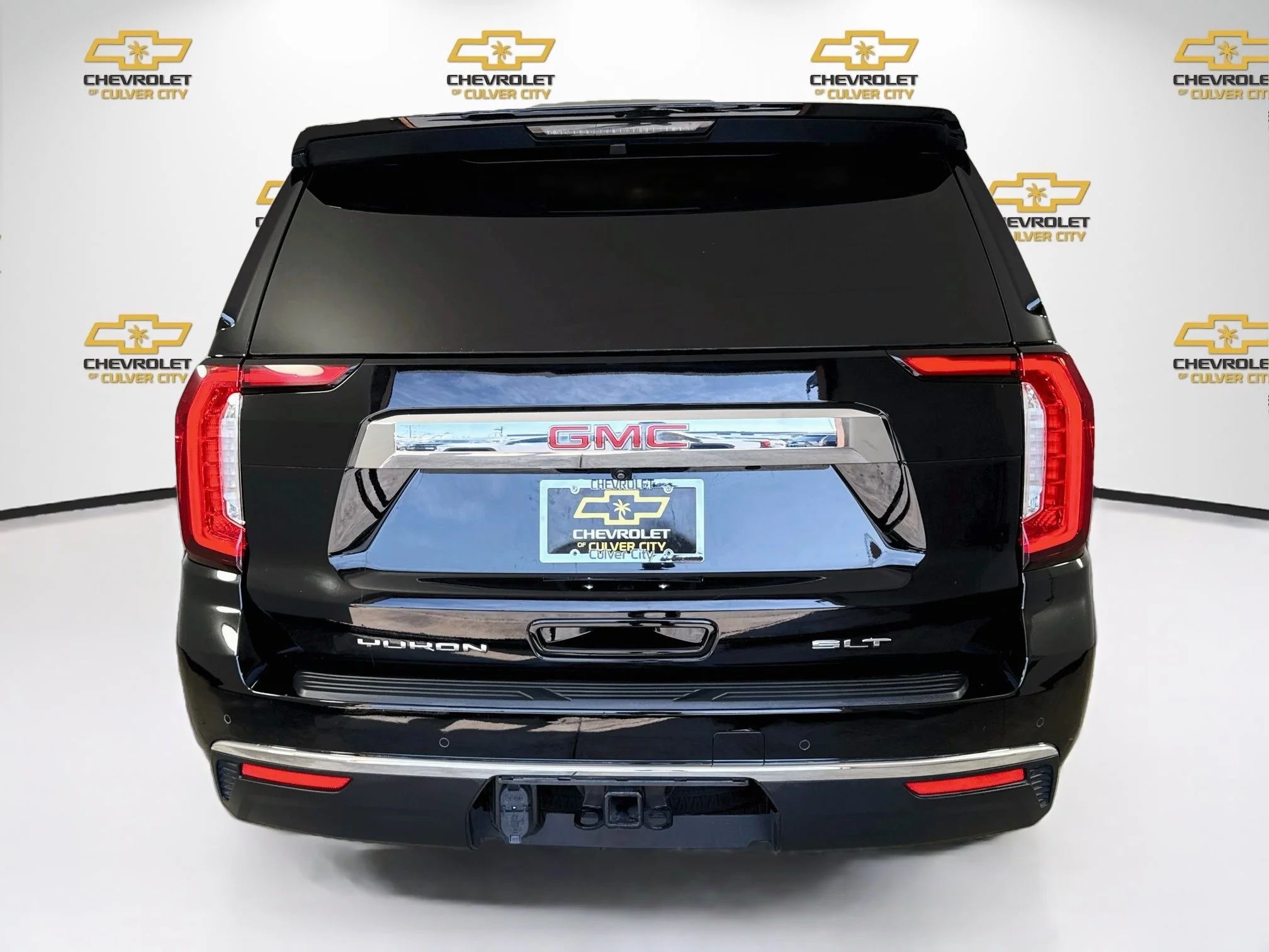 Used 2024 Onyx Black GMC SLT image 7