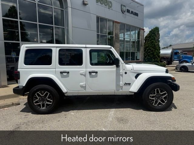 New 2026 Bright White Clear-Coat Exterior Paint Jeep Sahara image 8
