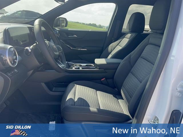 2027 Chevrolet Equinox LT - Photo 9