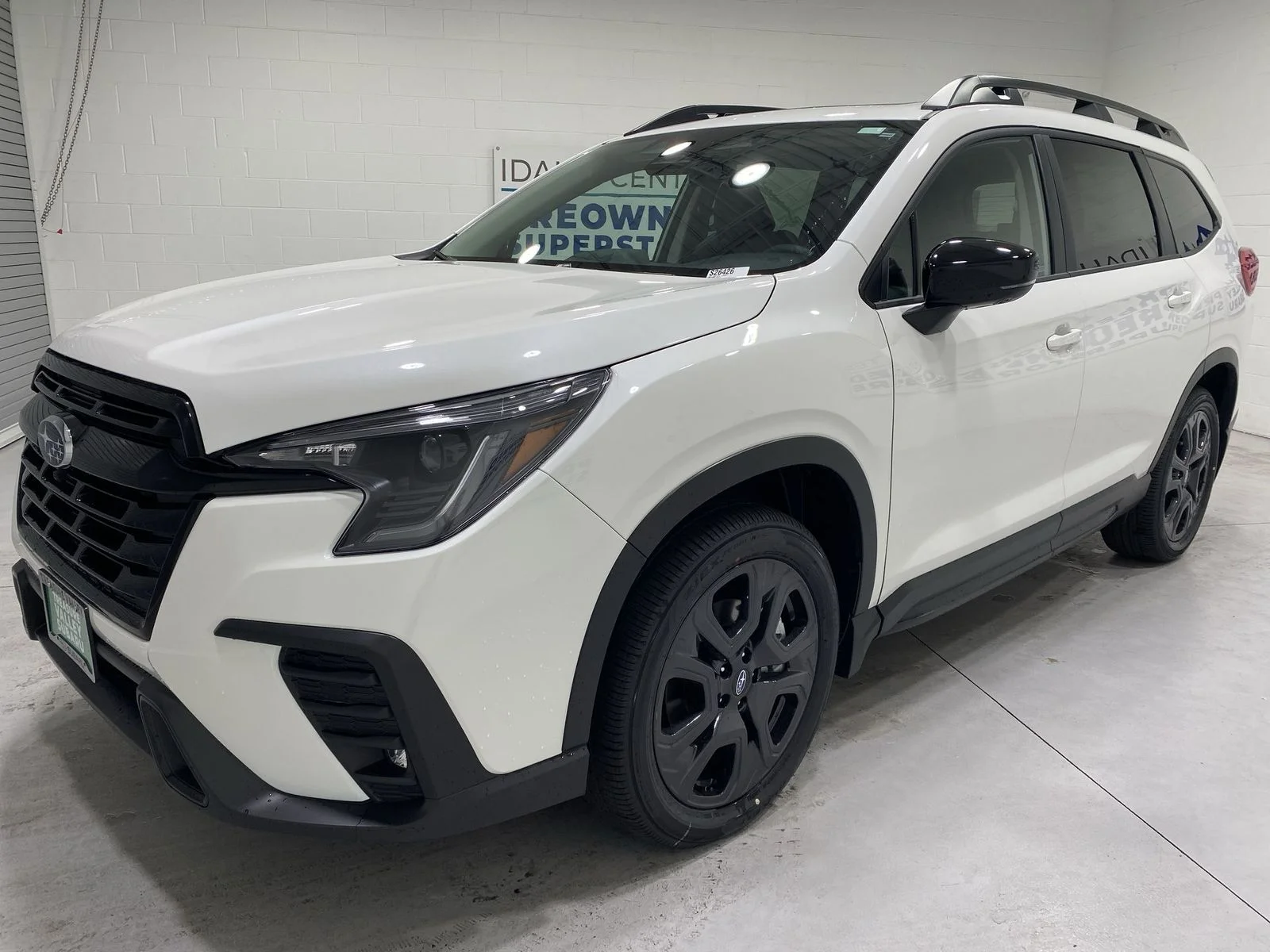 New 2026 CRYSTAL WHITE PEARL Subaru Onyx Edition Touring image 4