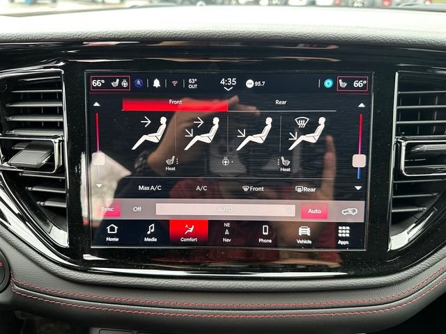 New 2026 Diamond Black Clear-Coat Exterior Paint Dodge GT image 23