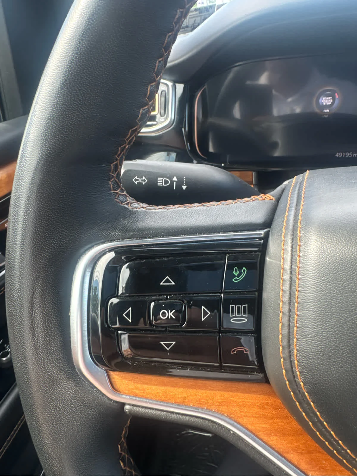 2024 Jeep Grand Wagoneer L Series III - Photo 16