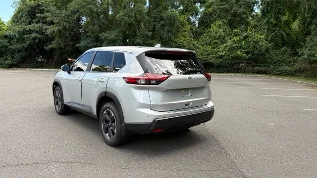 Used 2024 Brilliant Silver Metallic Nissan SV image 10