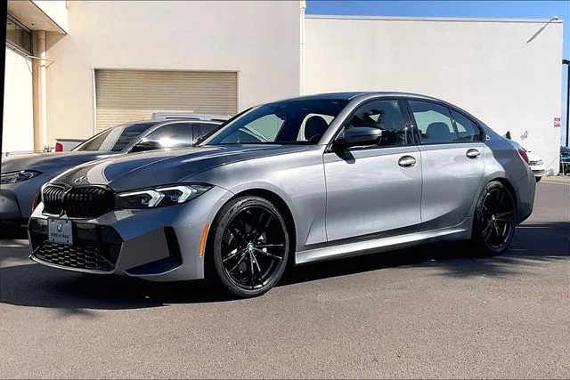 2023 BMW 3 Series 330i Sedan's photo