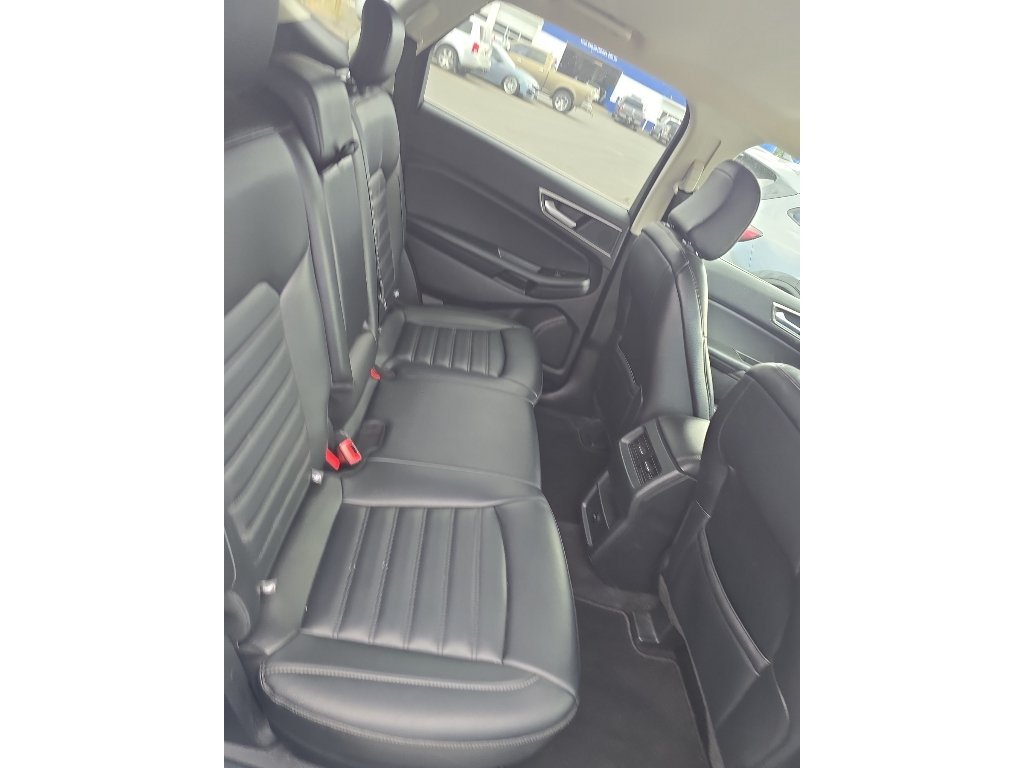 Used 2024 White Ford SEL image 9