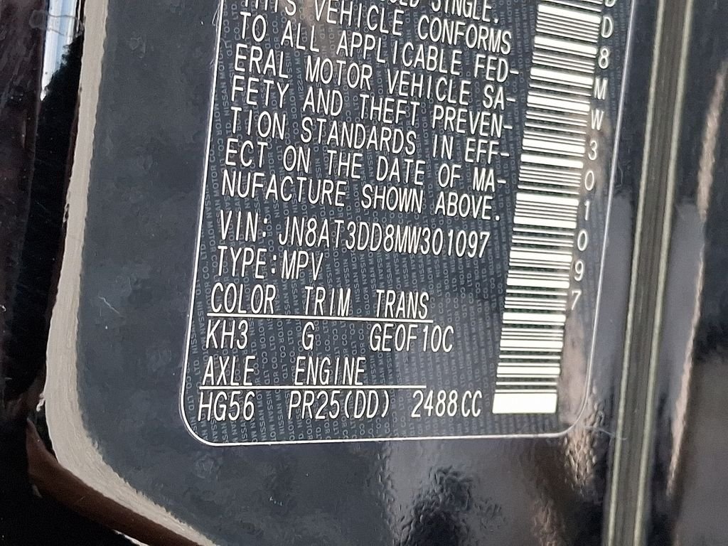 Used 2021 Black Nissan Platinum image 28