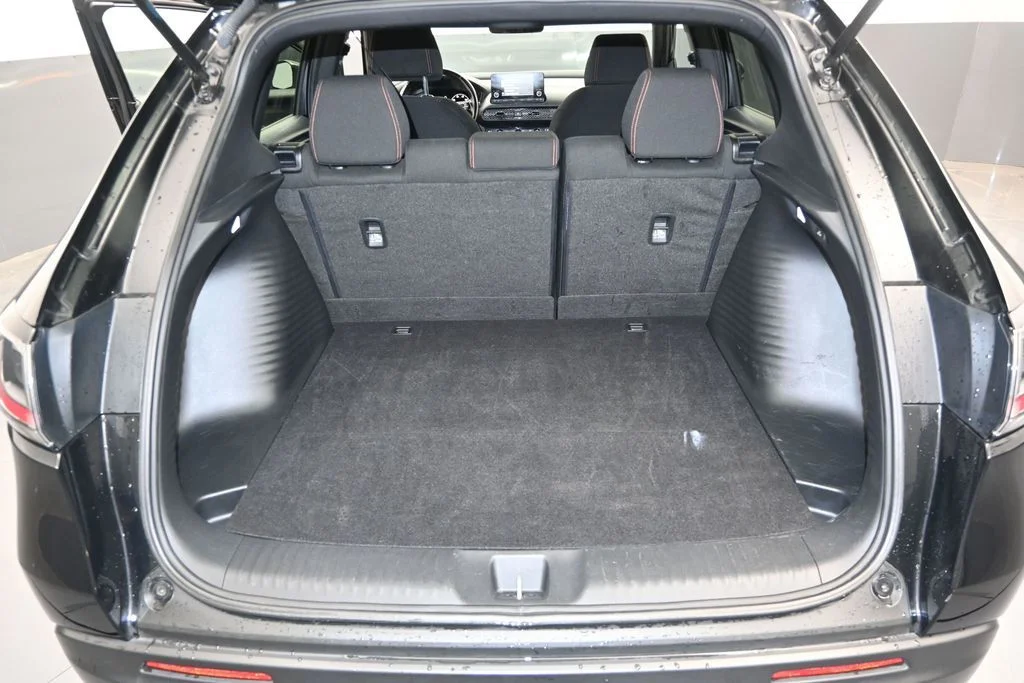 Used 2025  Honda Sport image 11