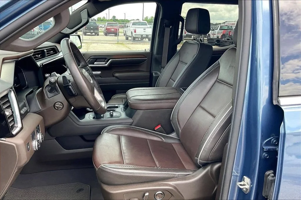 Used 2024 Downpour Metallic GMC Denali image 18