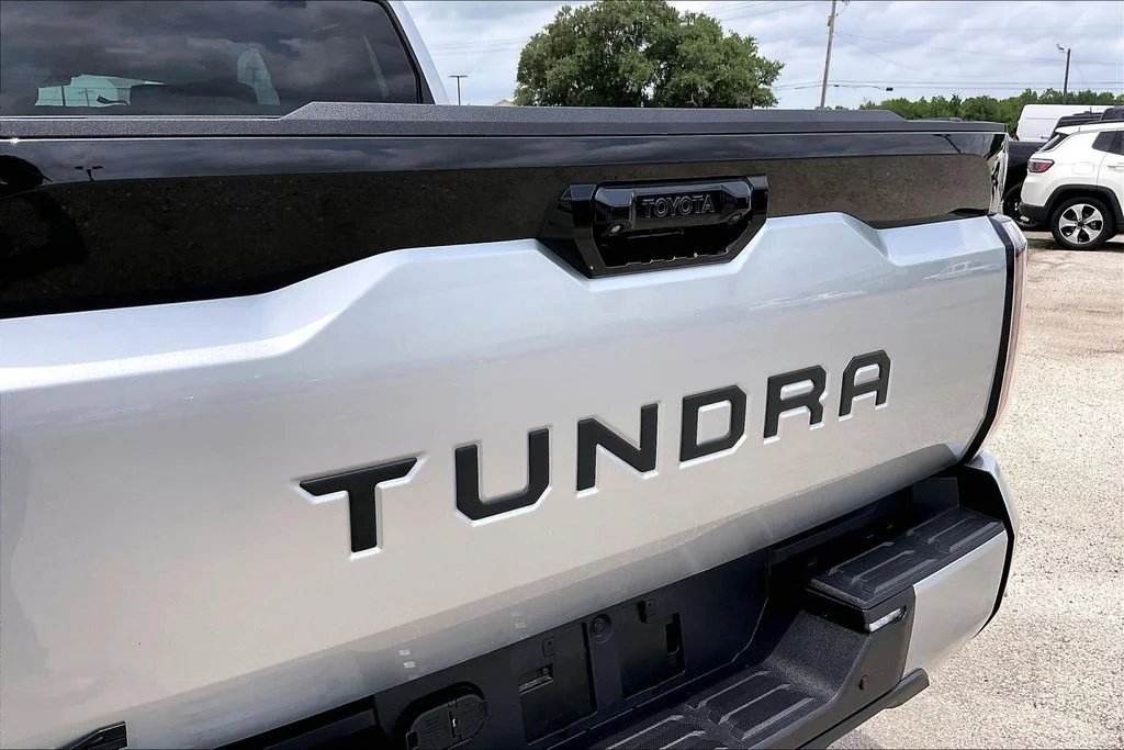 Used 2026 Silver Toyota Platinum image 27