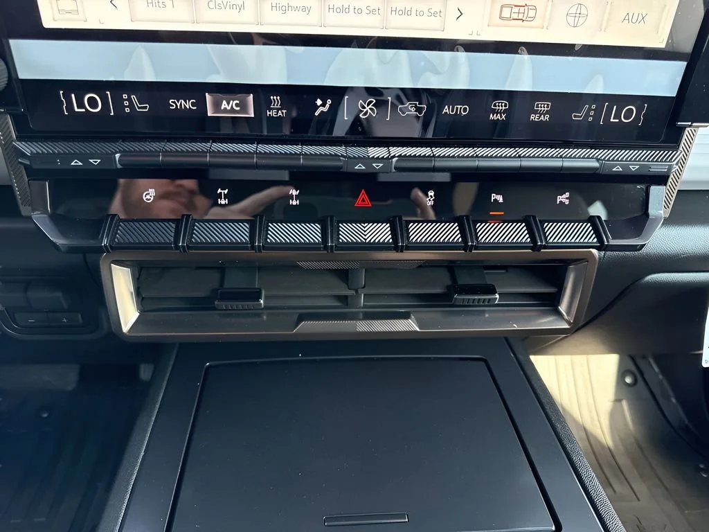 Used 2024 Afterburner Tintcoat (Orange) GMC 2X image 20