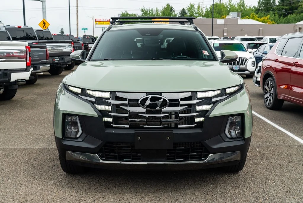 Used 2024 Green Hyundai Limited image 2