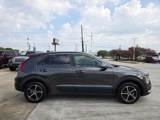 Used 2025 Interstellar Gray Kia LX image 6