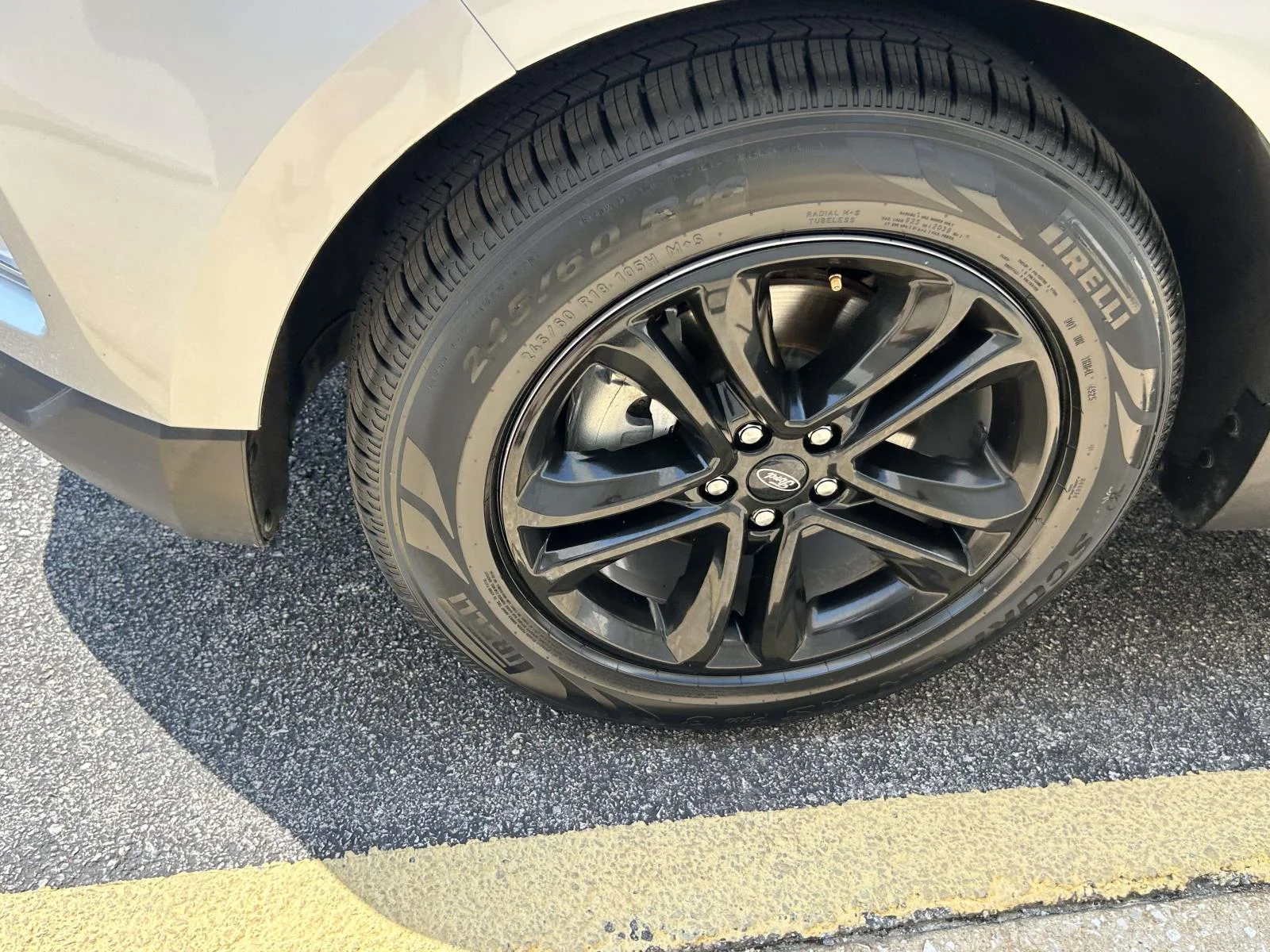 Used 2019 Silver Ford SEL FWD image 5