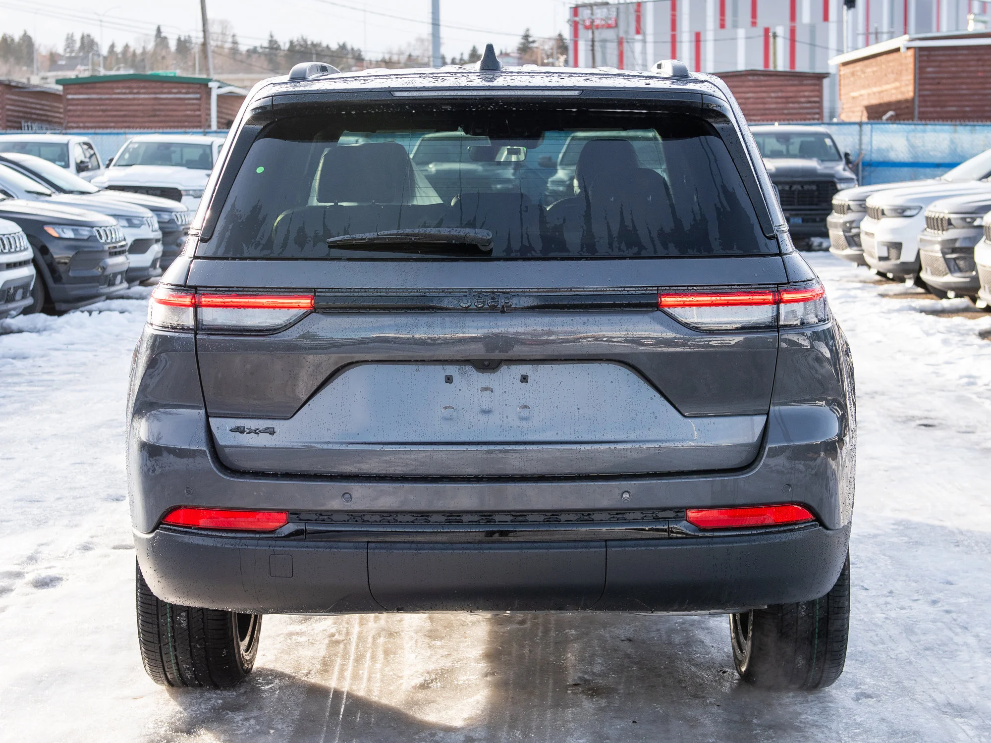 New 2025 Grey Jeep Altitude* image 4