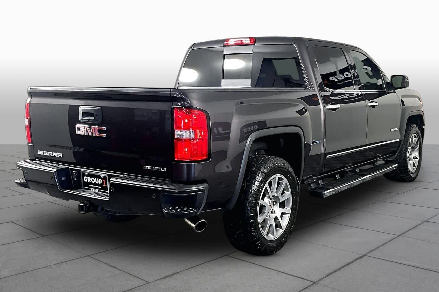 Used 2015 IRIDIUM METALLIC GMC Denali image 12