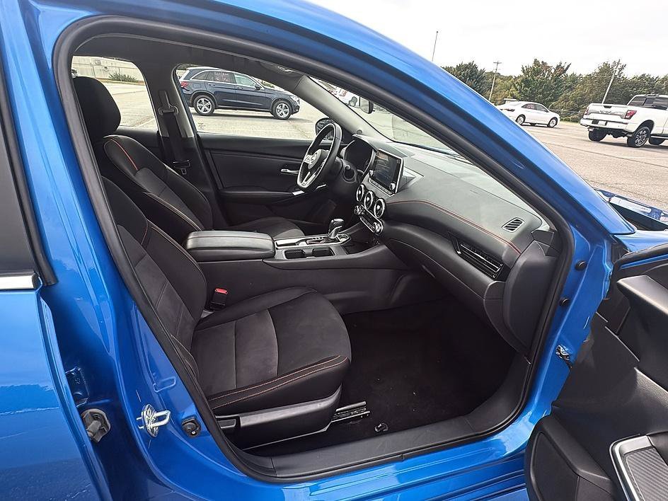 Used 2025 Electric Blue Metallic Nissan SR image 6