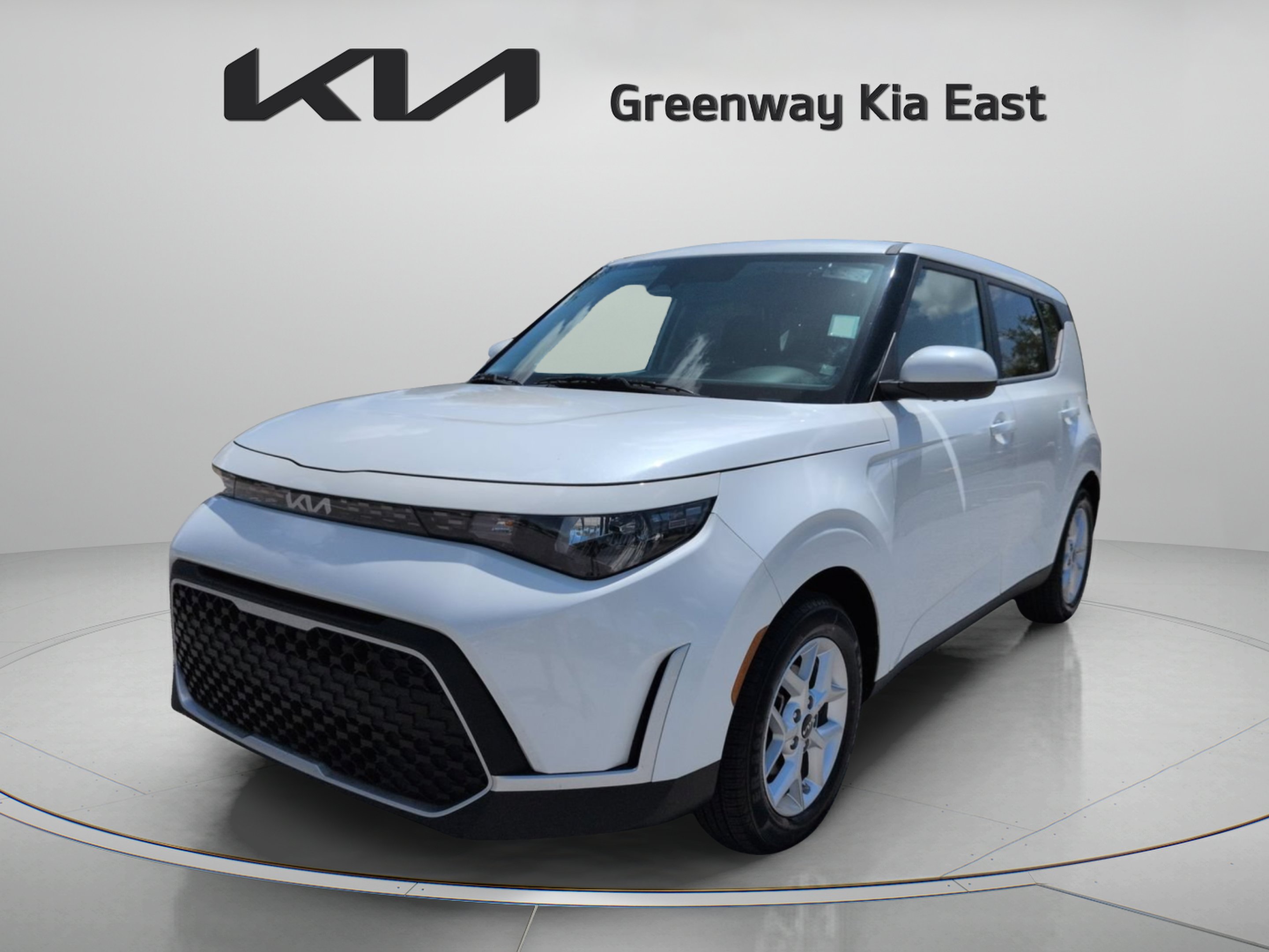 Certified Used 2023 Snow White Pearl Kia LX image 10