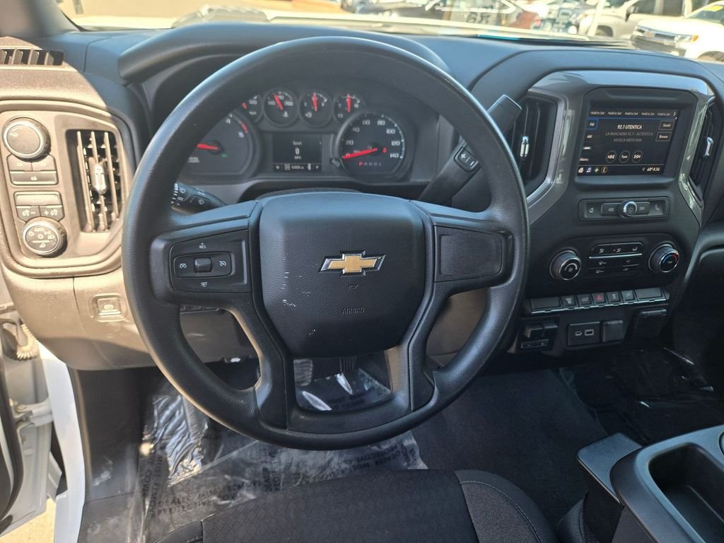 Used 2023 White Chevrolet Custom image 6