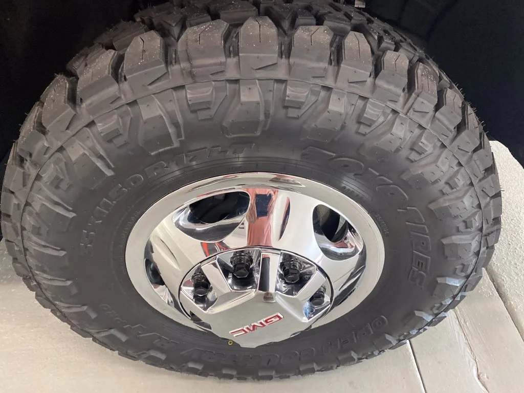 New 2026 Cardinal Red GMC SLE image 4