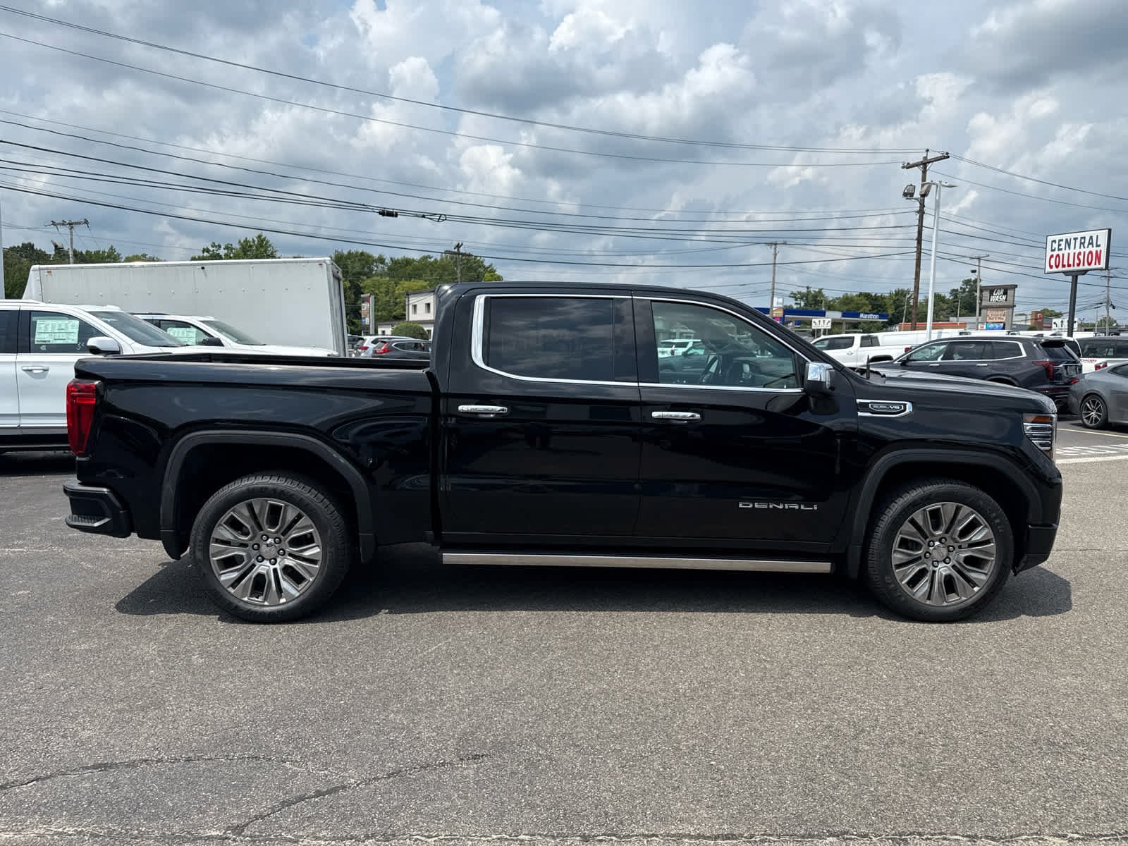 Used 2023 Onyx Black GMC Denali image 6